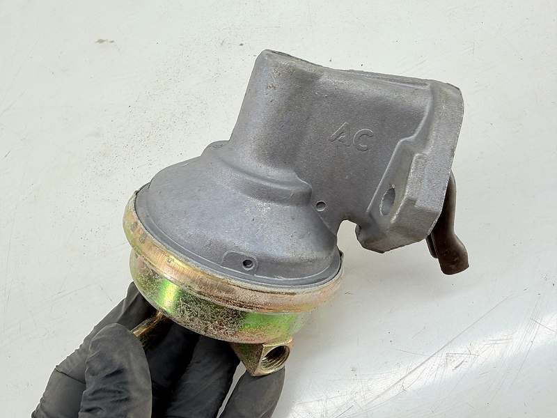 NOS GM 1967 - 1970 Camaro Corvette Chevelle Nova 327 350 AC 40503 Fuel Pump F122