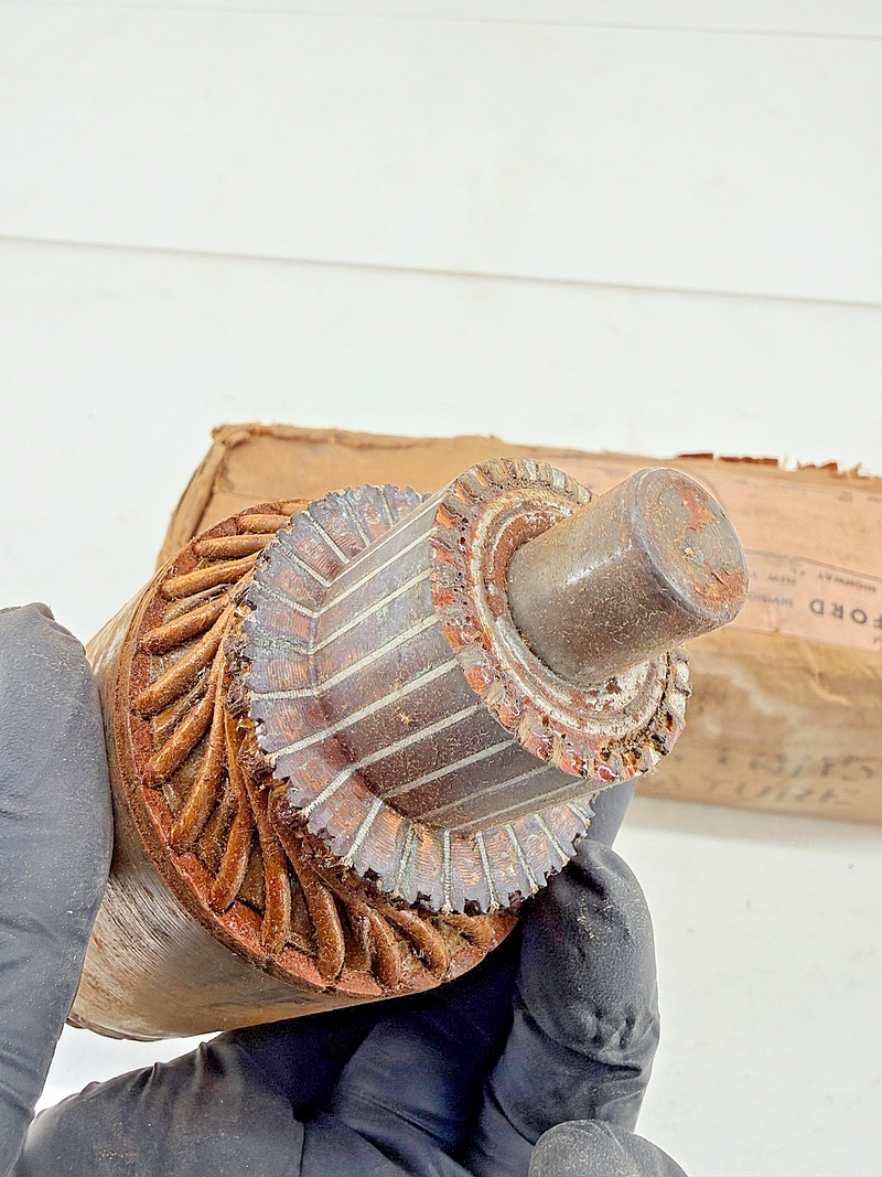 NOS OEM 1960 - 1964 FORD FAIRLANE FALCON 144 170 CID STARTER ARMATURE C52-10