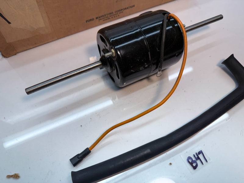 NOS 1970-1977 Ford W WT 900 1000 Truck A/C HEATER FAN BLOWER MOTOR B47-4