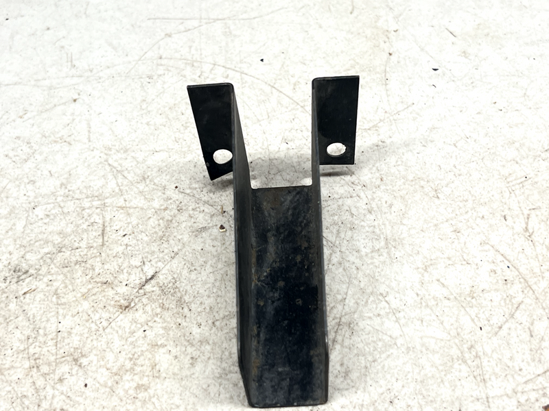 NOS Ford Mustang  D4ZZ-69403D24-A Support Bracket B30-116