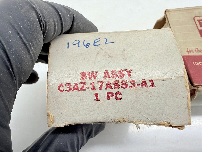 (1) NOS 1963 Ford Galaxie Fairlane Windshield Wiper Switch C3AZ-17A553-A1 C52-43