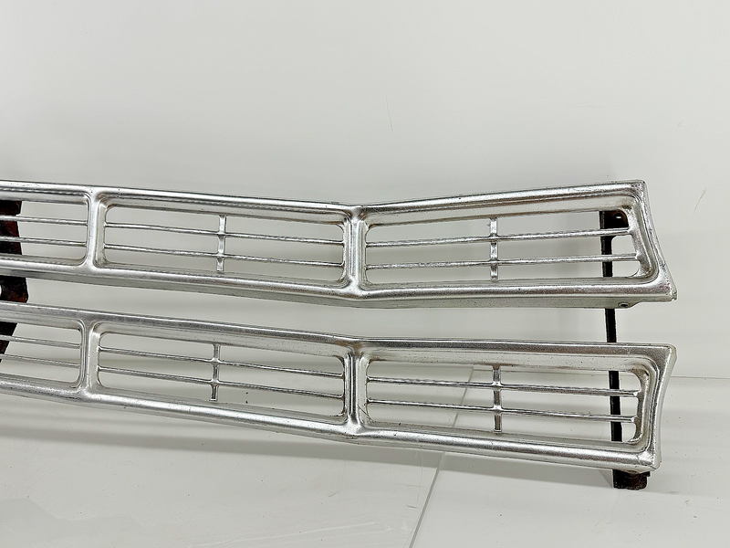 Original 1967 FORD GALAXIE 500 XL LTD GRILLE C7AZ-8200-A 67 U5B-115