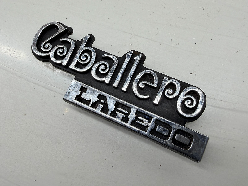 OEM 1978 - 1980 GMC Caballero Laredo Emblem 14003700 MDC E9-40