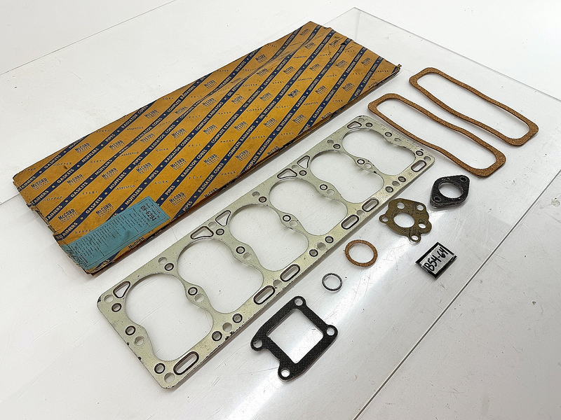 NOS 1948 - 1954 WILLYS 6 JEEP HENRY J MCCORD MOTOR OVERHAUL SET OH-6294 B54-64