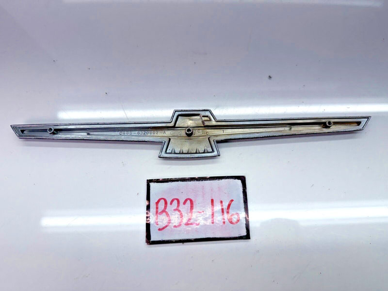 OEM 1964 Ford THUNDERBIRD Roof Emblem C4SB-6320802-A 64 B32-116
