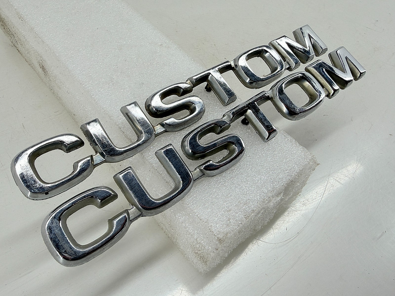 OEM 1980 - 1986 Ford F150 F250 F350 Custom Emblem E0TB-16B114-CC E9-105