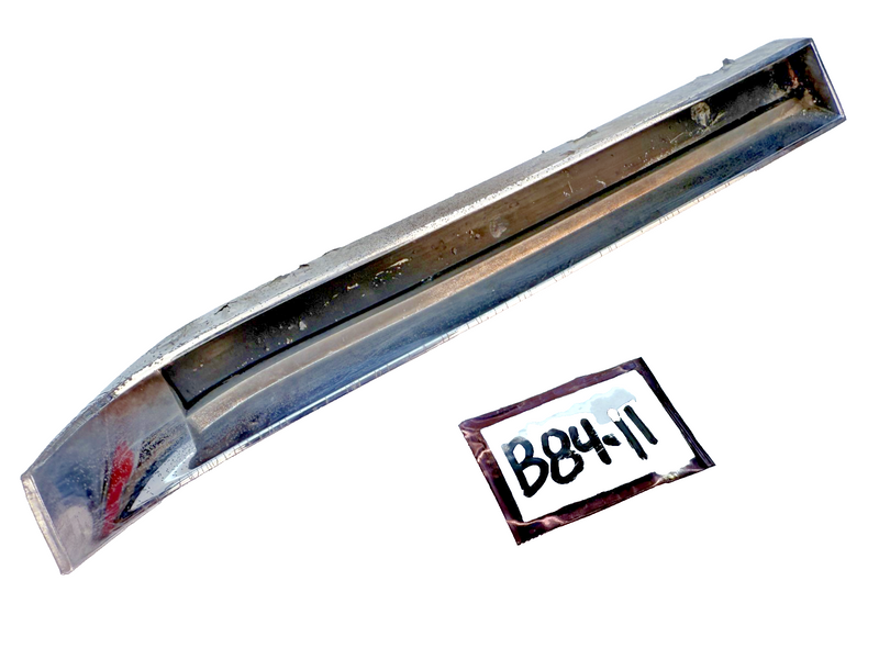 OEM 1968 - 1972 C3 Corvette RH Hood Insert Grill Molding Louver Trim 1969 B84-11