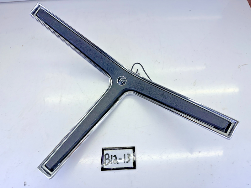 OEM 1967 1968 Buick Steering Wheel Center Pad Horn Bar Riviera Electra B12-13
