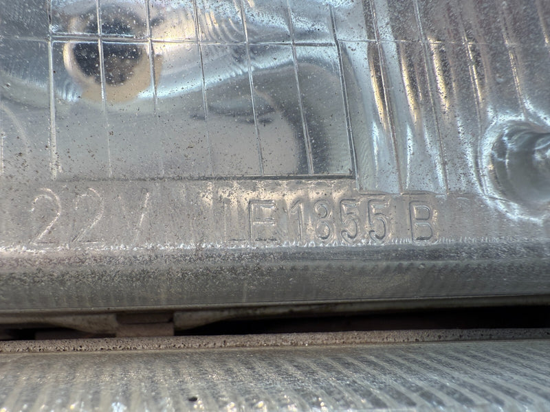 OEM Left Driver Side Headlight Lamp RH for 86-93 Mercedes 300D 300E W124 C11-4