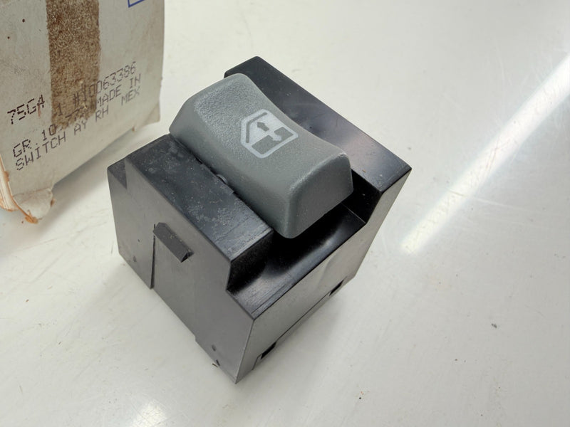 OEM 1990 - 1993 PONTIAC GRAN PRIX DOOR WINDOW SWITCH RIGHT RH 10063386 C56-32