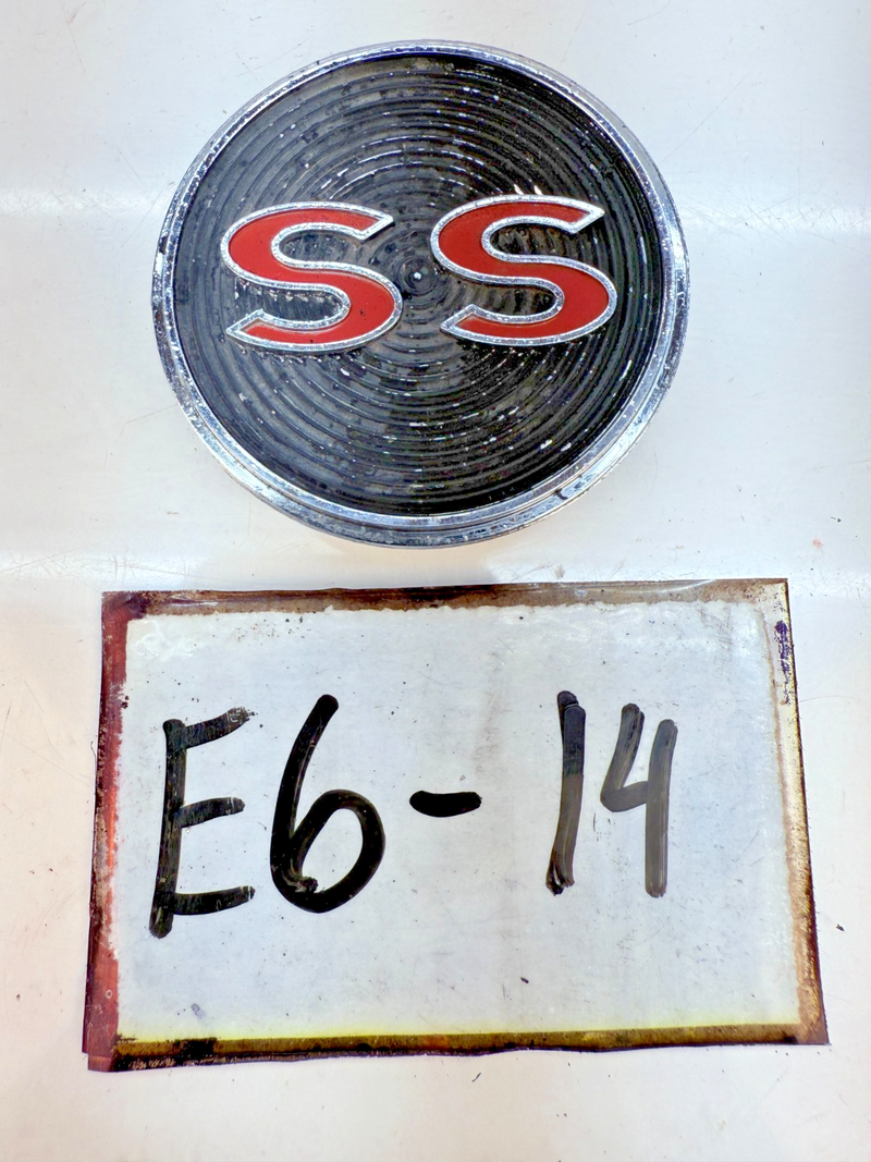 OEM 1964 CHEVY SS INTERIOR DOOR EMBLEM 4407181 GM IMPALA E6-14