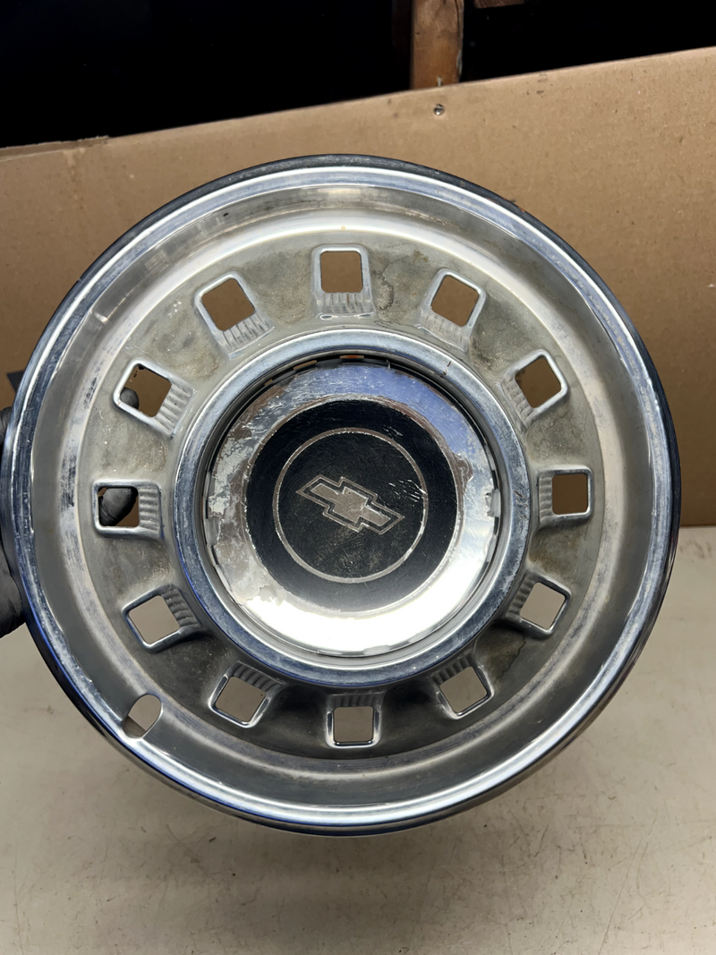 1967 Chevrolet 14" HUBCAP Wheel Cover Biscayne IMPALA CAPRICE 67 B40-7