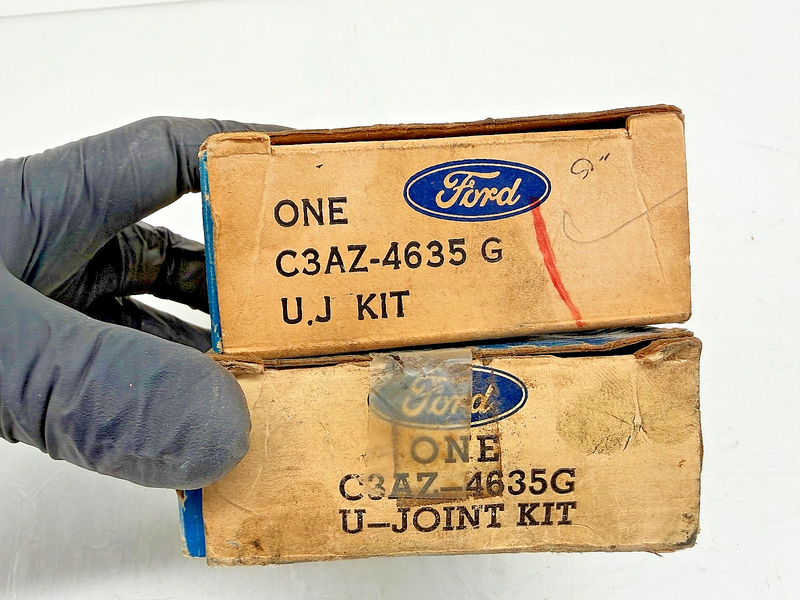 (1) NOS 1963 - 1973 FORD Mercury Mustang V-8 U JOINT KIT C3AZ-4635-G C62-27