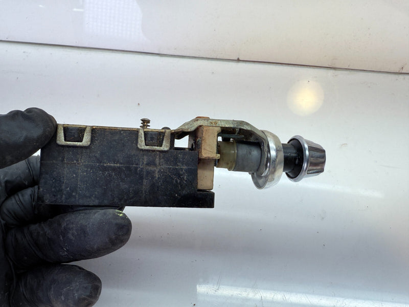 OEM GM Headlight Switch 1958 - 1963 Chevrolet Impala Bel-Air Biscayne B14-19