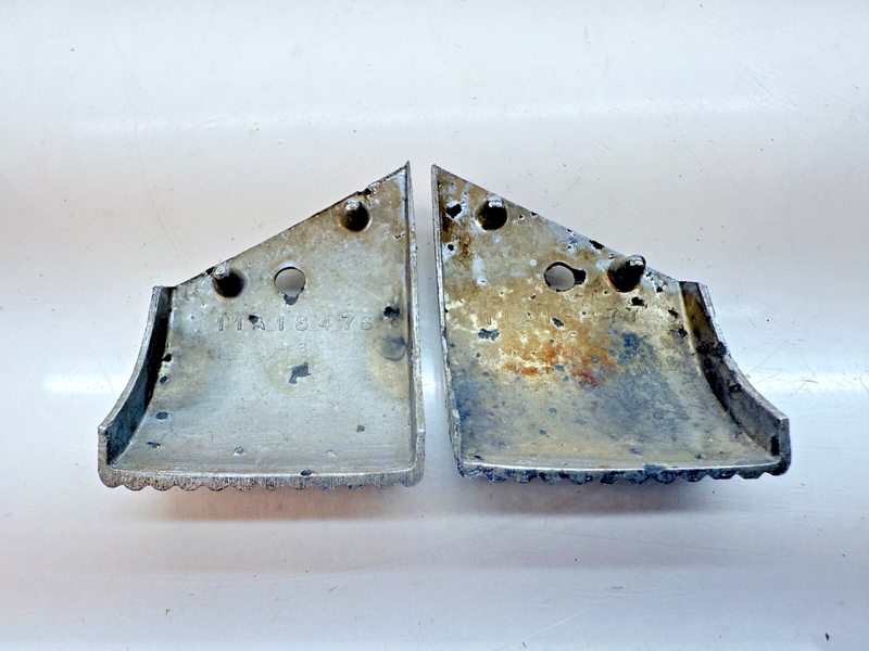 Vintage OEM 1940 - 1948 FORD Light Trim Molding Emblems 41 42 43 44 45 B32-315