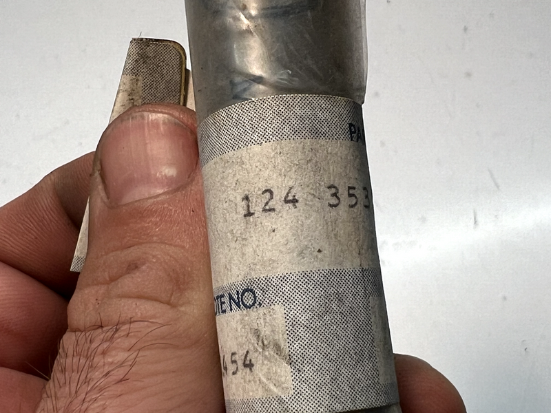 NOS ORIGINAL MERCEDES-BENZ E W124 REAR AXLE GEARBOX BOLT A1243530721 C4-14