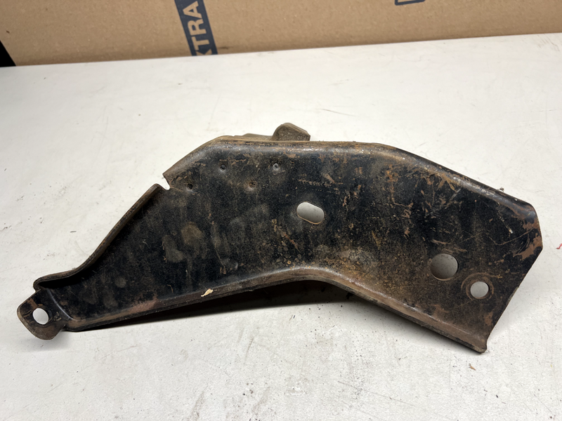 OEM 1963 Ford Galaxie 500 XL Squire FRONT BUMPER RH INNER MOUNTING BRACKET U3B