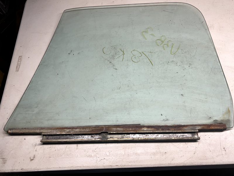 73-80 Chevy GMC K5 Blazer Suburban RH DOOR GLASS WINDOW GREEN SQUARE BODY U3B-3