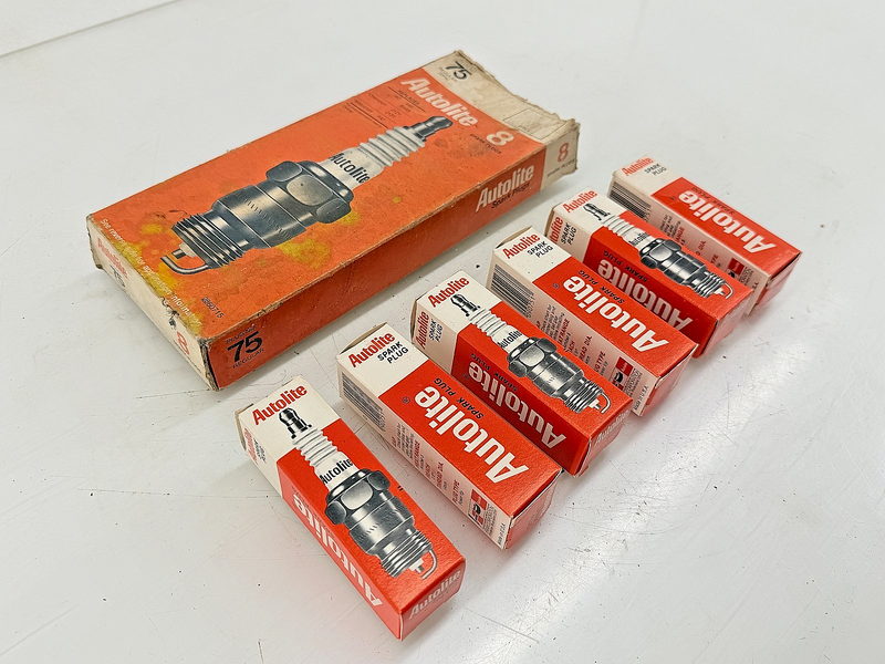 (6) NOS 1955 1956 1957 Chevy 265 283 Autolite 75 Spark Plugs AC 44S J12Y C75-39