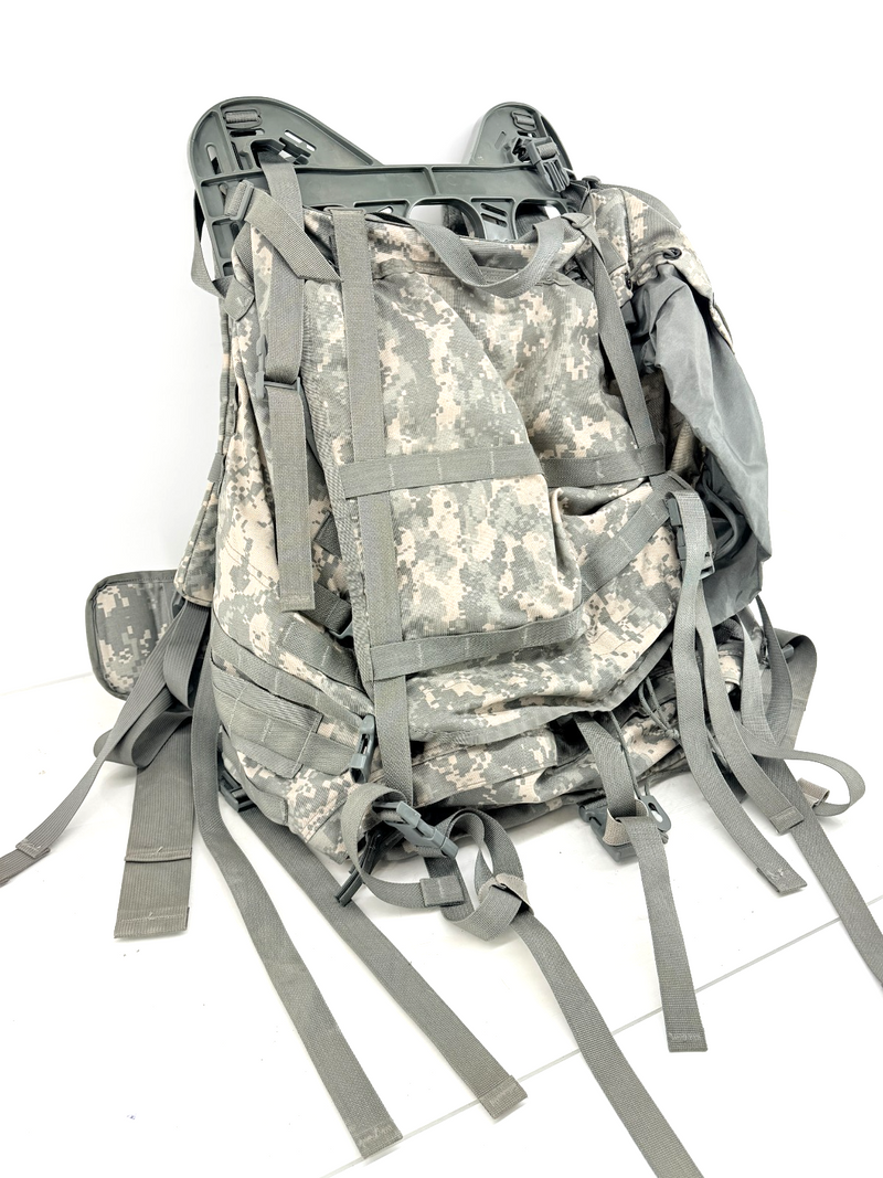 US Army MOLLE II Modular Lightweight Rucksack Backpack ACU/UCP Digital Camo 1
