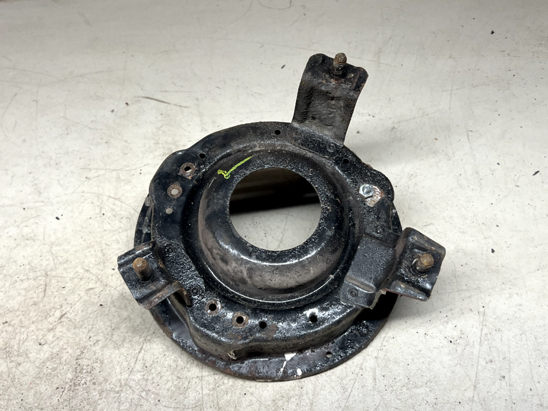 1960 CHEVROLET IMPALA BELAIR BISCAYNE LEFT HEADLIGHT BUCKET SUPPORT BRACKET B25