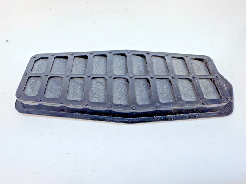 OEM 1978 - 1988 MONTE CARLO REGAL CUTLASS EL CAMINO INSIDE DOOR JAM VENT B76-1
