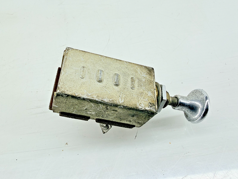 Vintage Push-Pull Switch Chrome Knob 1930s 1940s Ford C67-177