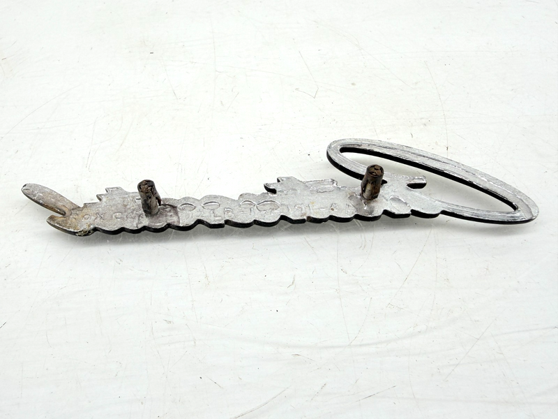 OEM 1972 - 1975  Lincoln Continental Headlight Door Emblem D2LB-13A171-AA E9-97