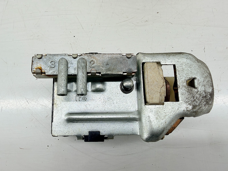 NOS 1969 CHEVROLET IMPALA CAPRICE HIDEAWAY HEADLIGHT SWITCH GM 1995174 C71-34