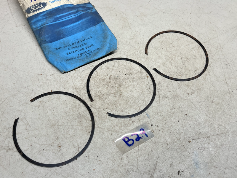 (3) NOS FORD "RETAINING RING" (PISTON RING) E860119-S B29-72