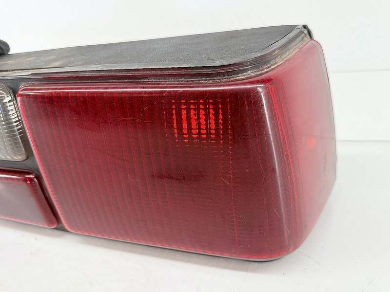 OEM Ford Mustang 1987 - 1993 Fox Body Right Tail Light Lamp E3ZB-13440-AC B81-53