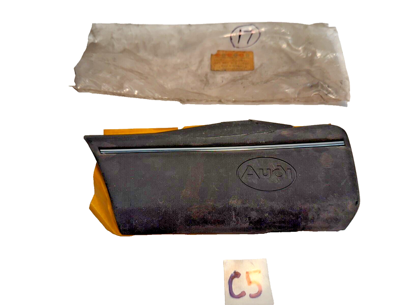 NOS DAMAGED LEFT Wing Moulding Audi 100 1983-1991 443853974C 01C C5-17