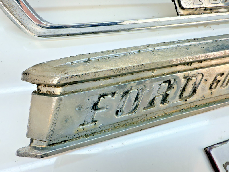 OEM 1968 - 1972 Ford Truck F-600 Hood Emblems Badge SET C8TB-16720-K B66-21