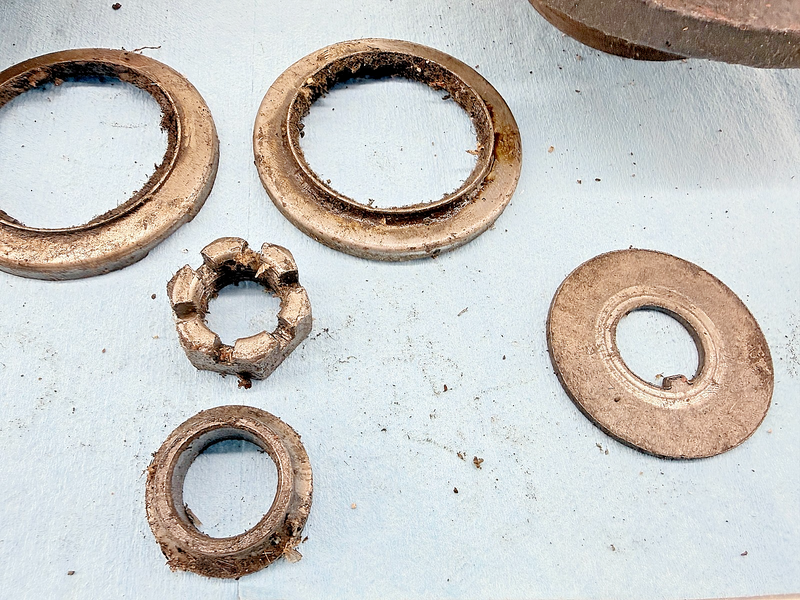 OEM 1958 - 1964 Chevrolet Impala Pair of Front Wheel Bearing Hub Housing C47-35