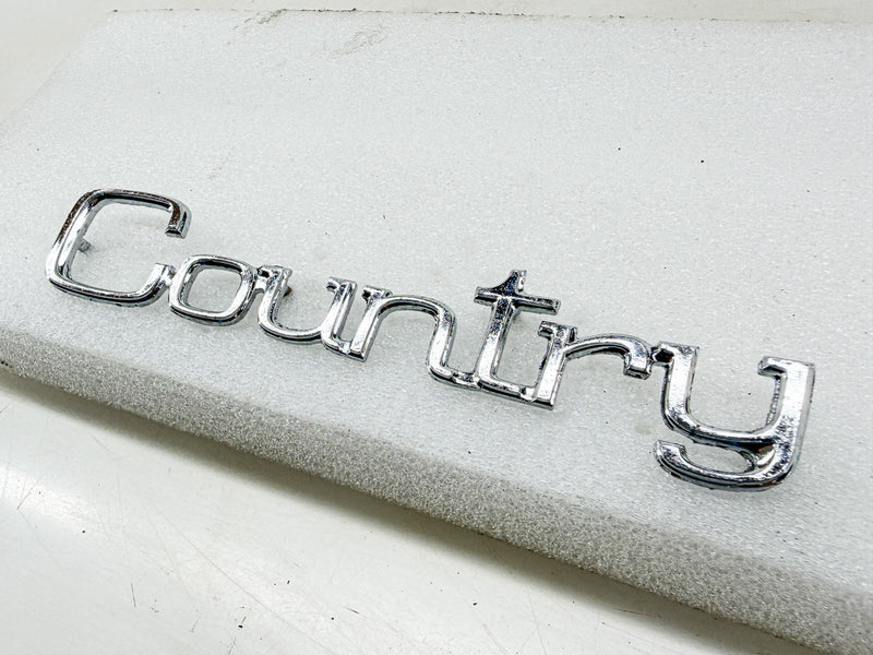 Vintage 1973 - 1974 FORD COUNTRY SEDAN SQUIRE QUARTER PANEL LETTER EMBLEM E10-88
