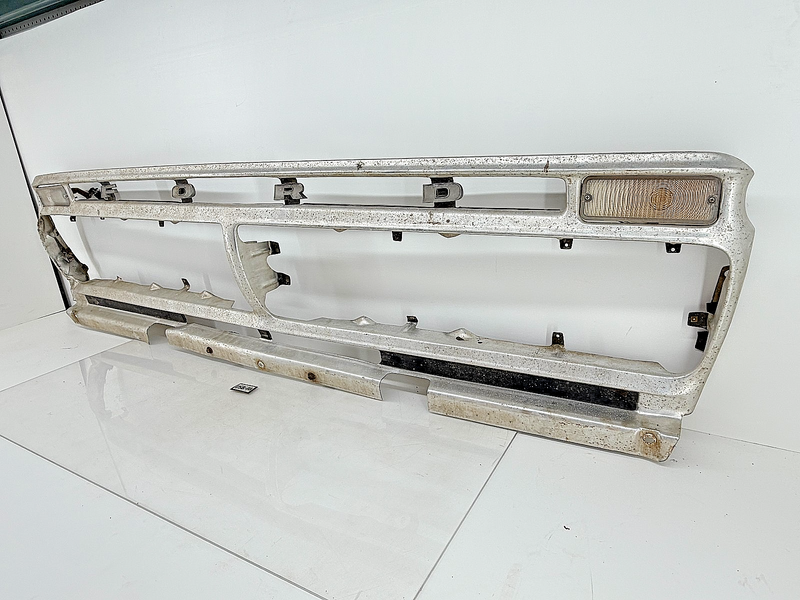 OEM 73 74 75 1976 1977 1978 1979 Ford Bronco F100 F150 F250 F350 Grille U5B-113