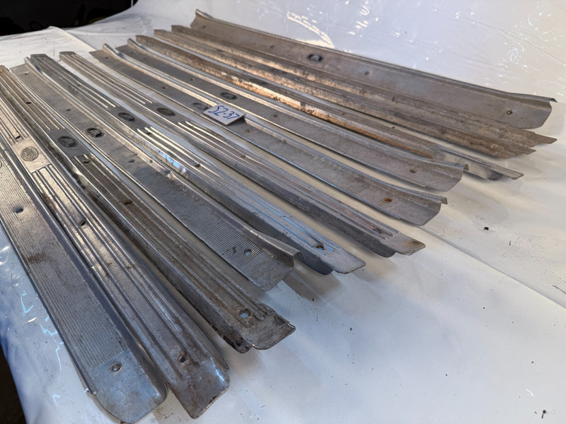 1959 - 1960 CHEVY IMPALA BELAIR Sill Scuff Plate Trim LOT 59 60 S2-35