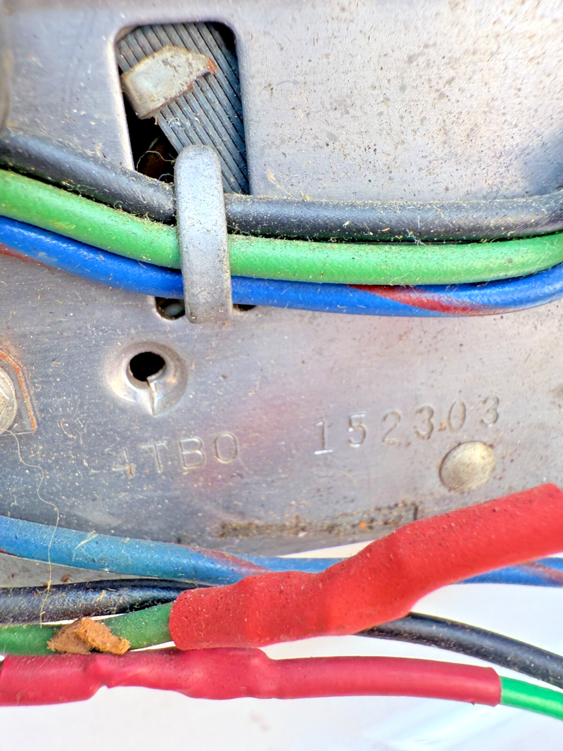 1962 - 1964 Ford Fairlane 500 Dash AM Radio Push Button Ranchero Montego B70-27