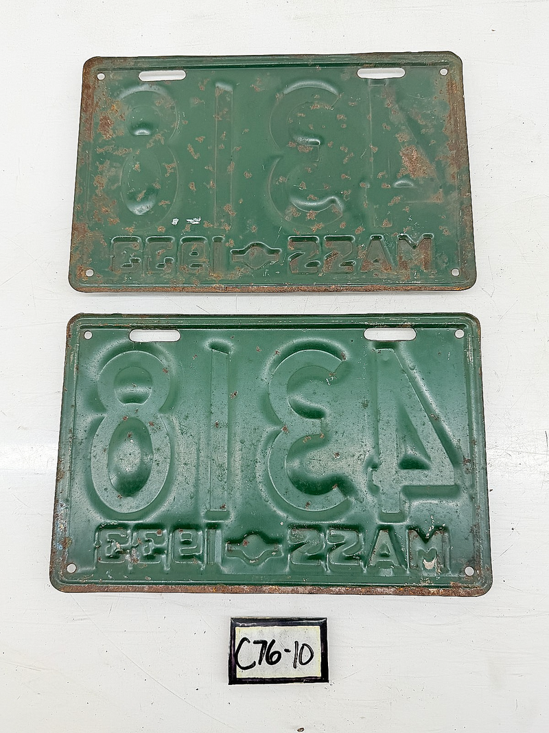 Orig. Paint PAIR 1933 4318 Massachusetts License Plate Sign MA 4318 C76-10