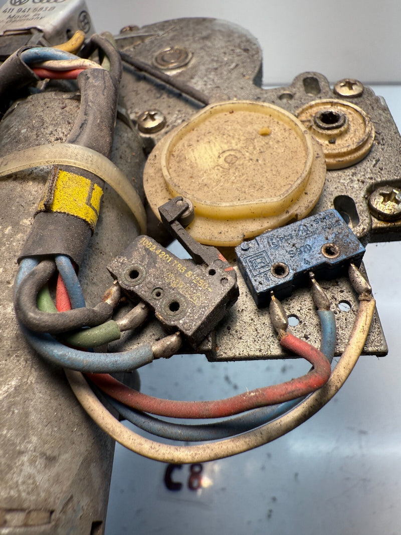 OEM 1988-1993 Volkswagen Audi B3 B4 Coupe Sun Roof Motor 811877795 C8-15