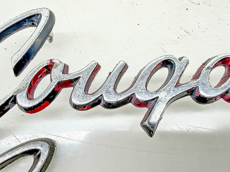 OEM 1969 1970 MERCURY COUGAR SCRIPT EMBLEM PAIR E10-41