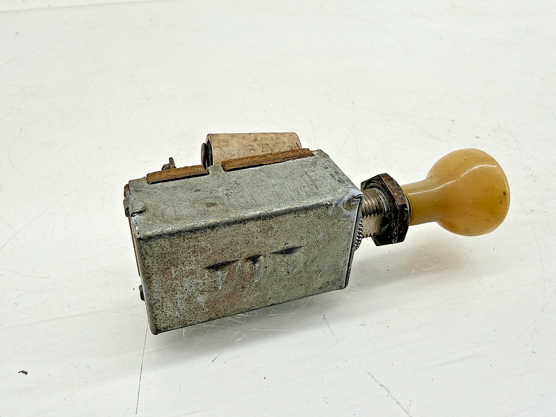 OEM 1941 - 1951 Ford Aetna Motor Products 3-Position Accessory Switch E7-127