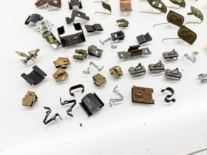 VINTAGE 1960S FORD BODY TRIM MOULDING CLIP FASTENER LOT C5TZ C79-36