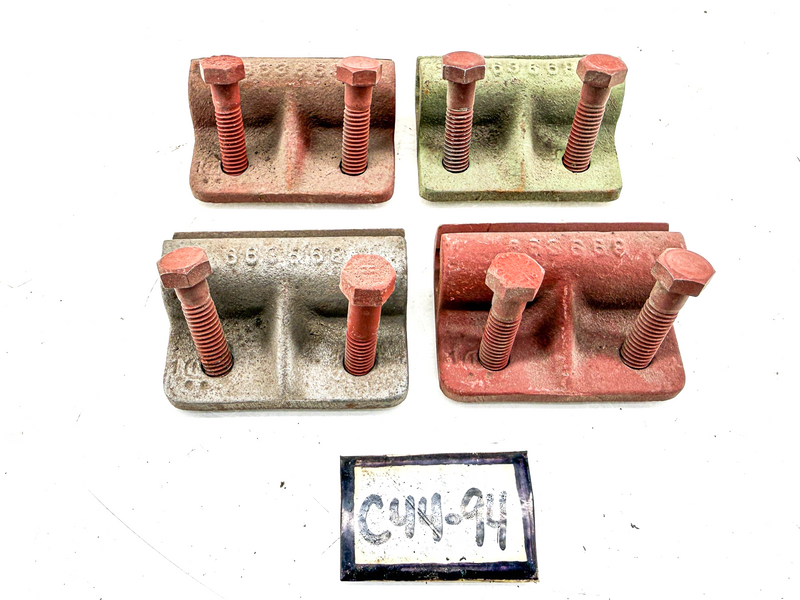 (1) OEM 1946 - 1971 WILLYS FORD JEEP TAILGATE HINGE BRACKET PLATE 663669 C44-94