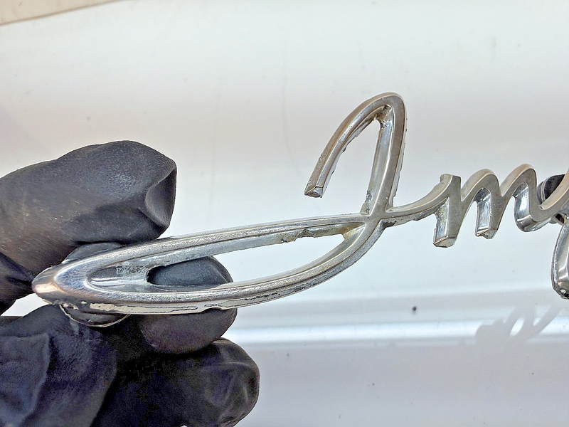 OEM 1961 1962 CHEVROLET IMPALA QUARTER PANEL NAMEPLATE SCRIPT EMBLEM E8-54