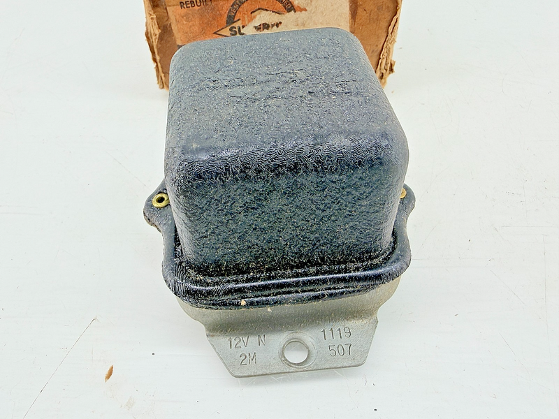 NOS 1962 1963 1966 1967 Oldmobile Buick Delco Voltage Regulator 1119507 C74-11