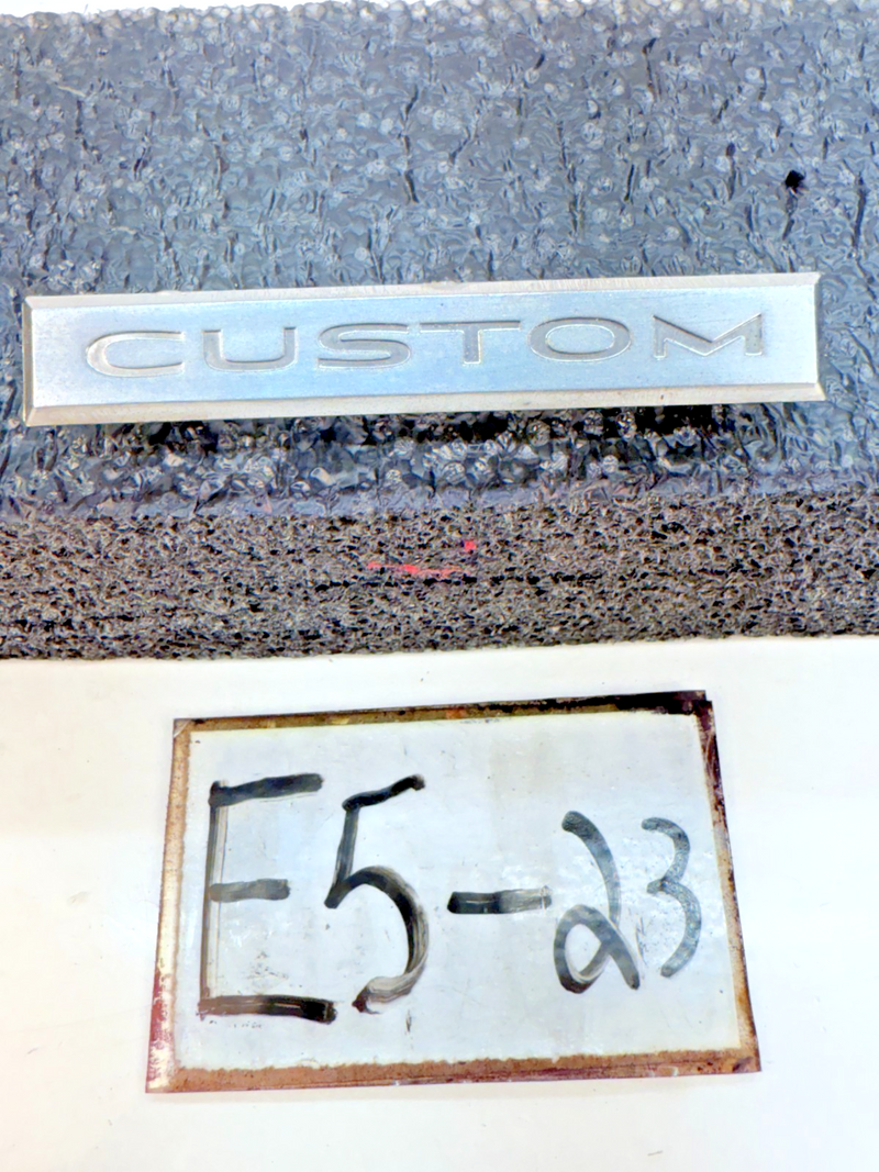 OEM 1967 1968 PONTIAC CUSTOM Fender Logo Badge 4440393 GTO LeMans Tempest E5-23