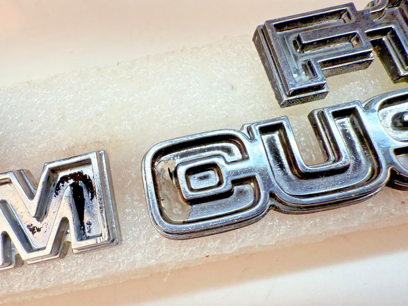 OEM 1973 -1979 F-150 CUSTOM Pair Front Fender Emblem Badge D7TB16702DWC B32-298