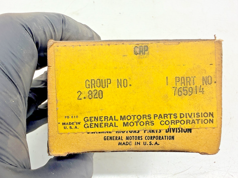 NOS 1960 - 1964 Chevrolet Corvair Steering Wheel Horn Button Cap 765913 C71-13