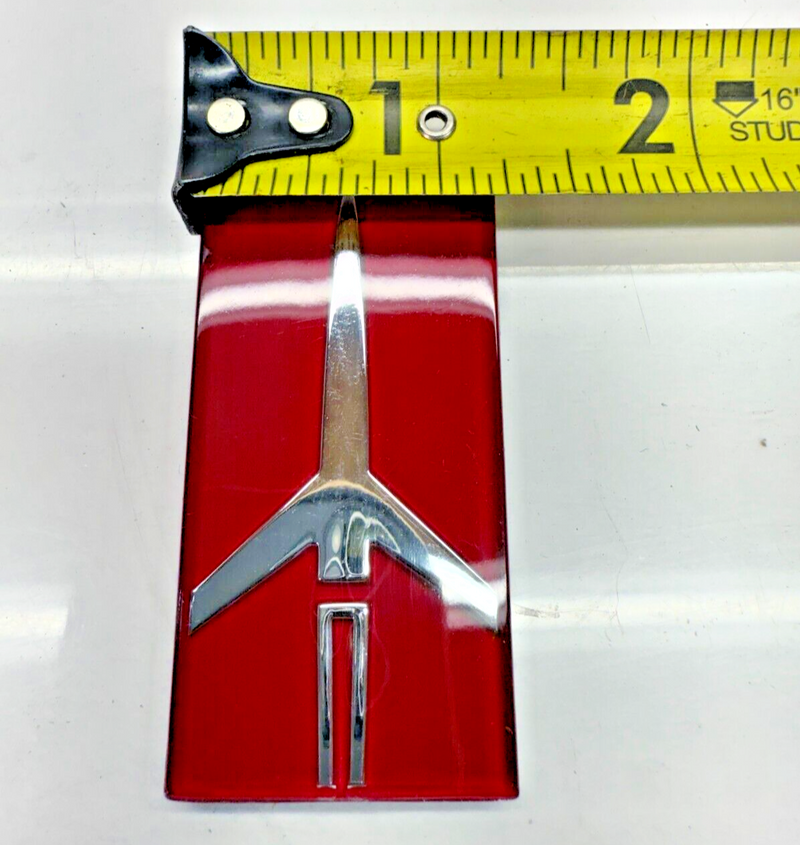 (1) NOS 1984 - 1986 OLDS FIRENZA Header Panel EMBLEM INSERT GM 22523224 84 85 86